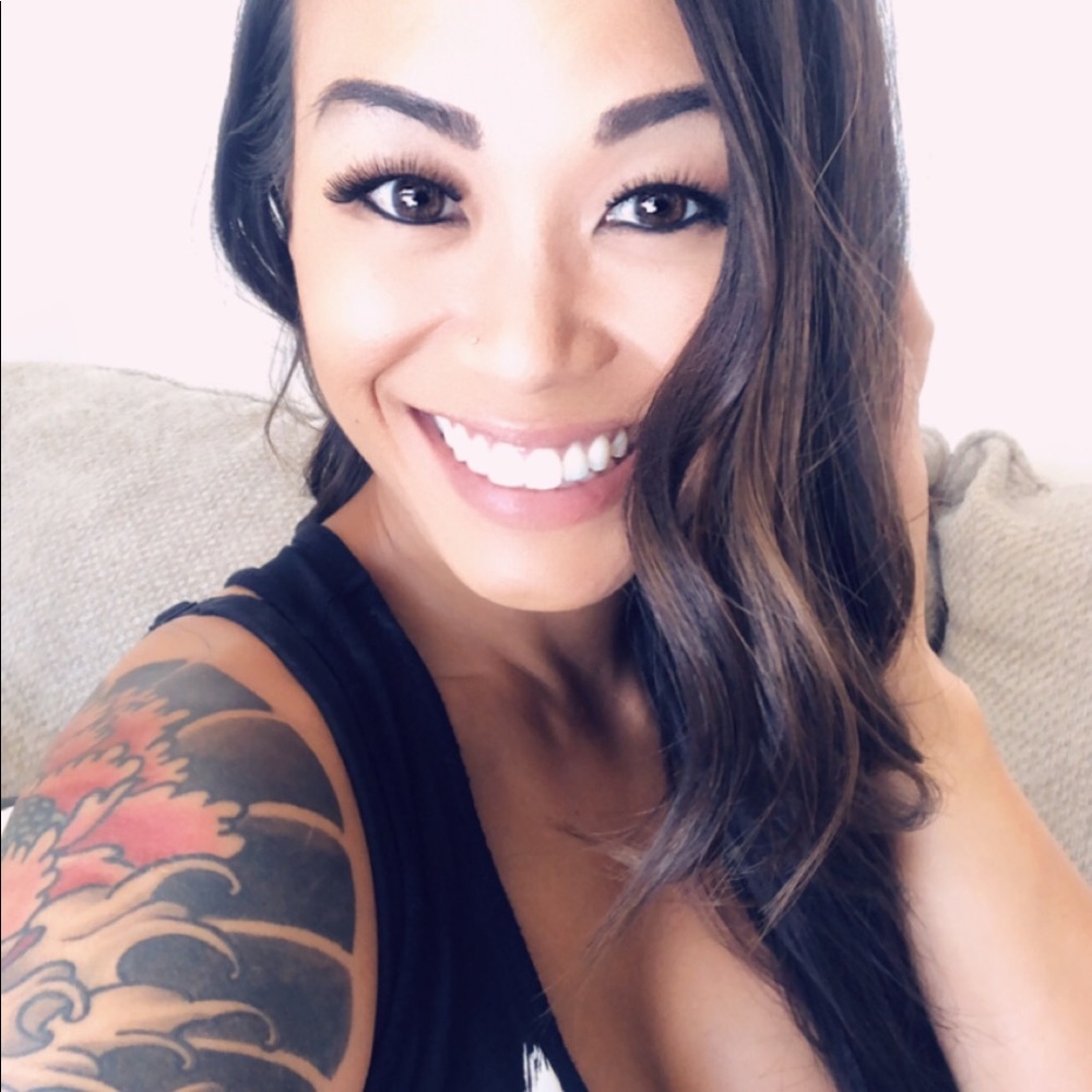 Meet your Posher, Vee